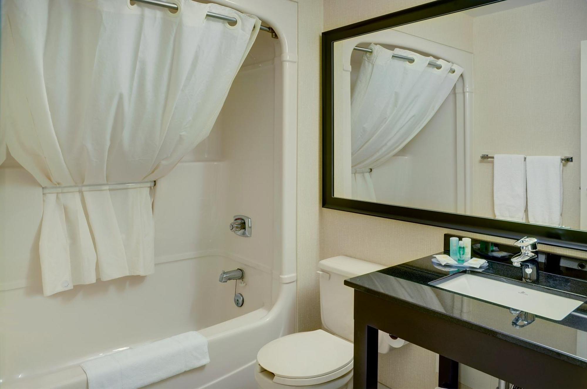 Comfort Inn Pickering Dış mekan fotoğraf