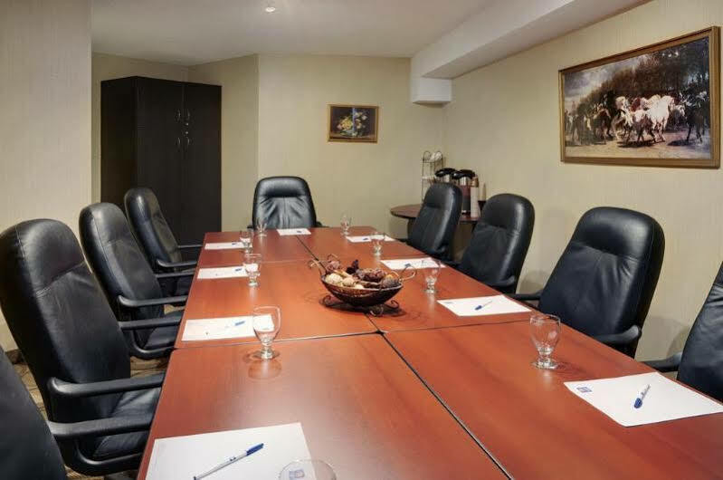Comfort Inn Pickering Dış mekan fotoğraf